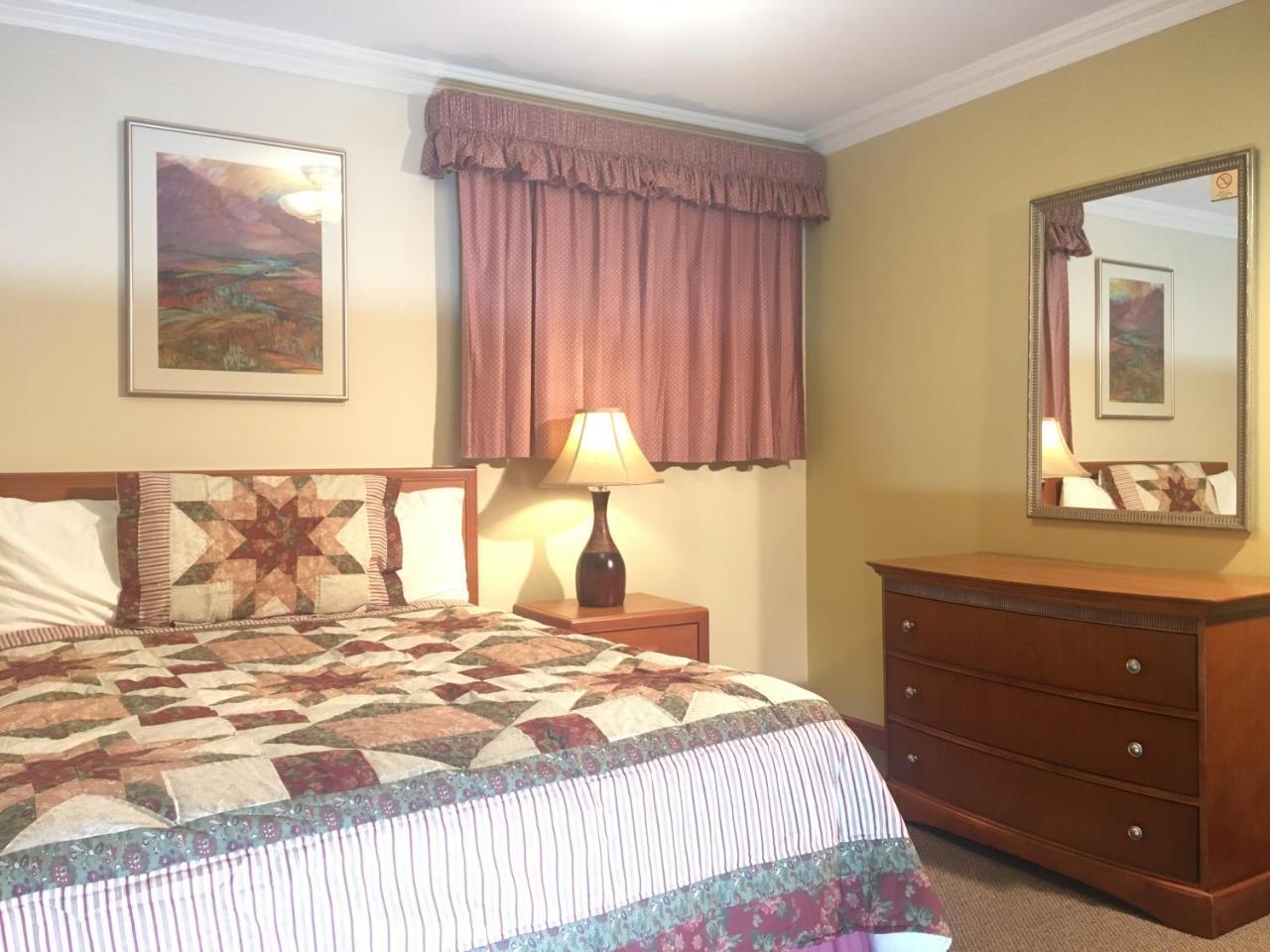 Acorn Motor Motel Oak Harbor